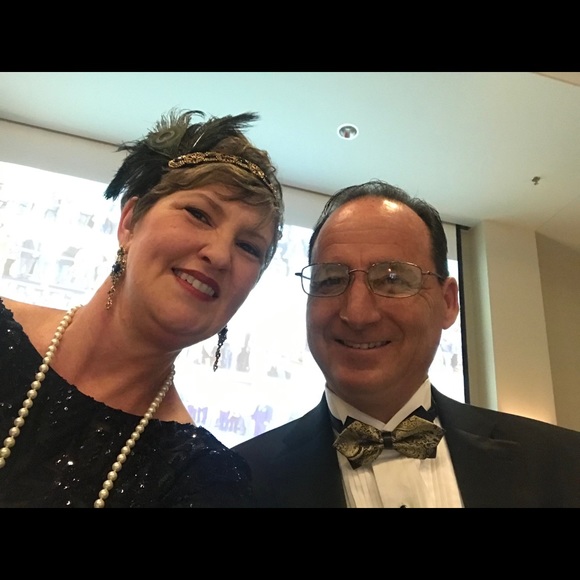 Meet your Posher, Jennifer - Picture 1 of 1